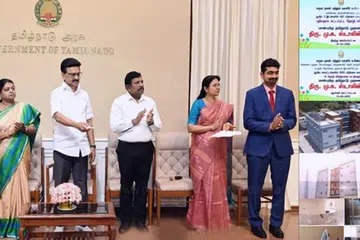 மூன்று புதிய தோழி விடுதிகளைக் காணொளி வழியாகத் திறந்து வைக்கும் தமிழக முதல்வர் மு.க. ஸ்டாலின்.