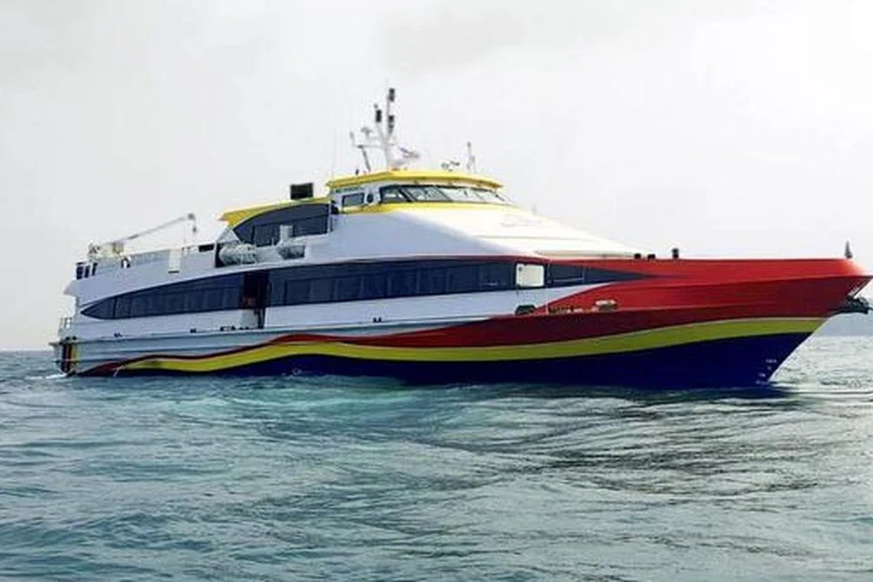 நாகையில் இருந்து இலங்கைக்கு இயக்கப்படும் ‘சிவகங்கை’ பயணிகள் கப்பல்.