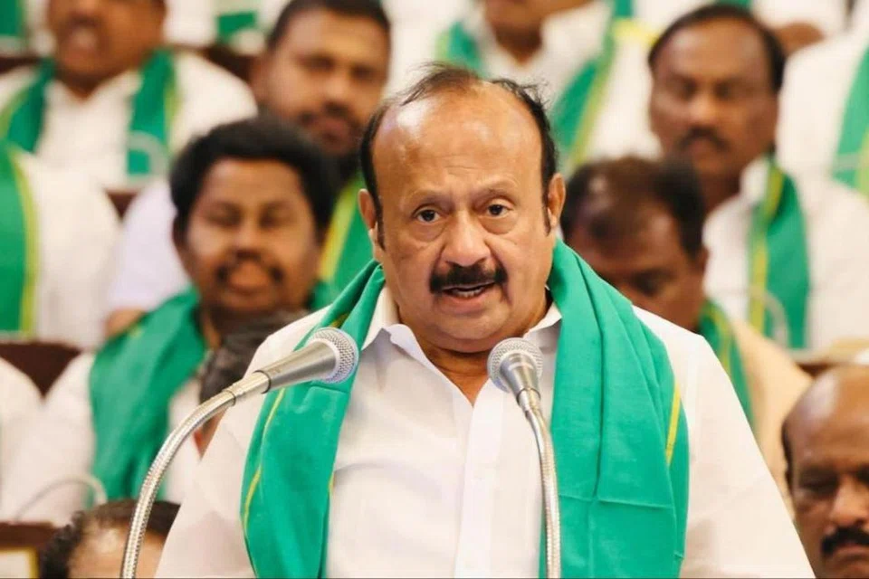 அமைச்சர் எம்.ஆர்.கே. பன்னீர்செல்வம்.
