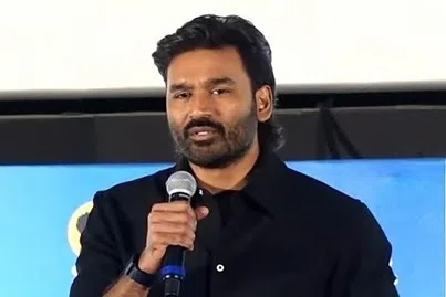 தாய்மொழி தெரியவில்லையெனில் அவமானம்: தனுஷ்