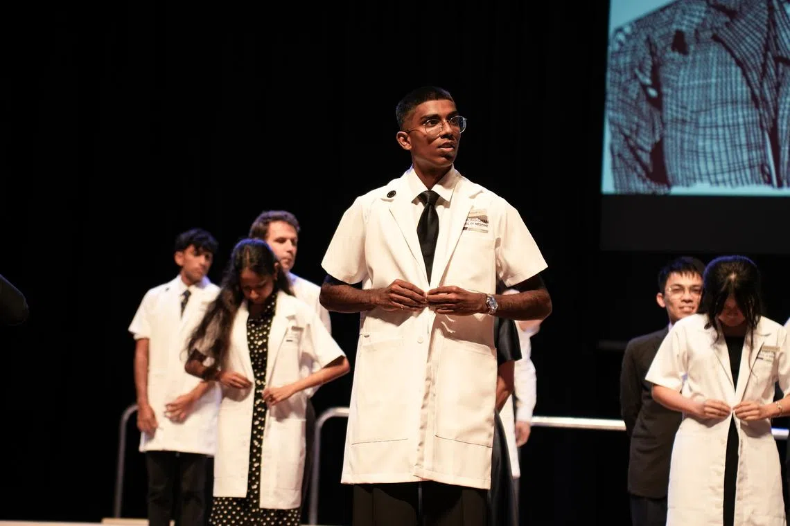 மருத்துவராகும் முயற்சியில் மூன்றாம் முறை வெற்றி