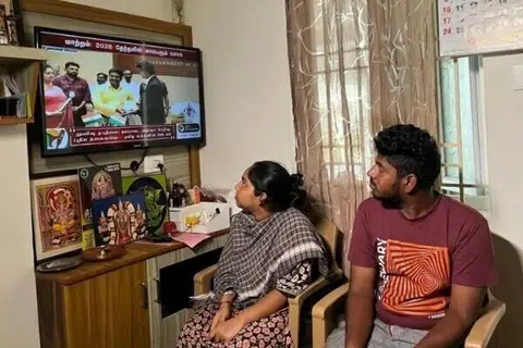 கூட்ட நெரிசலில் ஒன்றரை வயதுக் குழந்தையைப் பறிகொடுத்த விமல்-மாதேஸ்வரி தம்பதி.