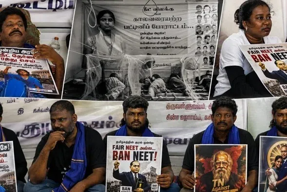 நீட் தேர்வு; போராடிய மாணவர்கள் மீதான வழக்குகள் ரத்து: தமிழக அரசு