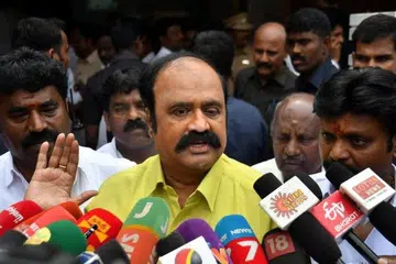 பெங்களூரு புகழேந்தி.