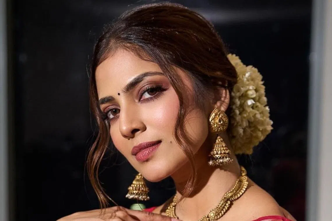 நிறைவேறியது மாளவிகாவின் நீண்ட நாள் ஆசை