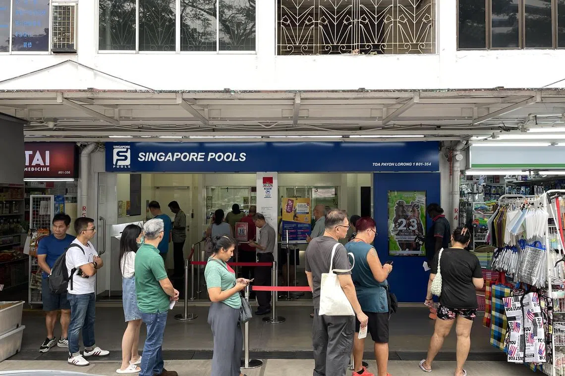 $12.7 மில்லியன் டோட்டோ; 12 அதிர்ஷ்டசாலிகள் 