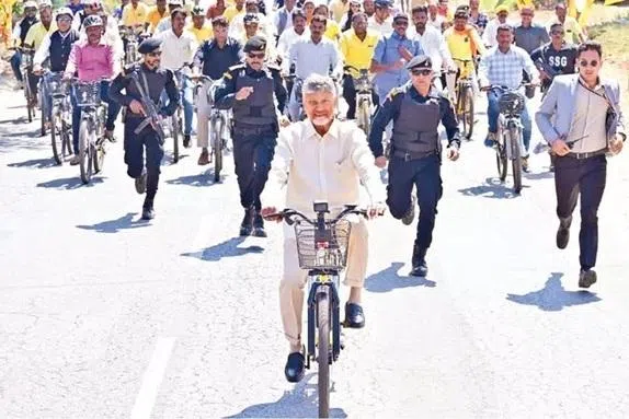 மின் சைக்கிள் விநியோகத்தில் ஆந்திரா கின்னஸ் சாதனை