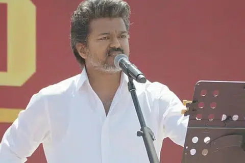 தவெக தலைவர் விஜய்.
