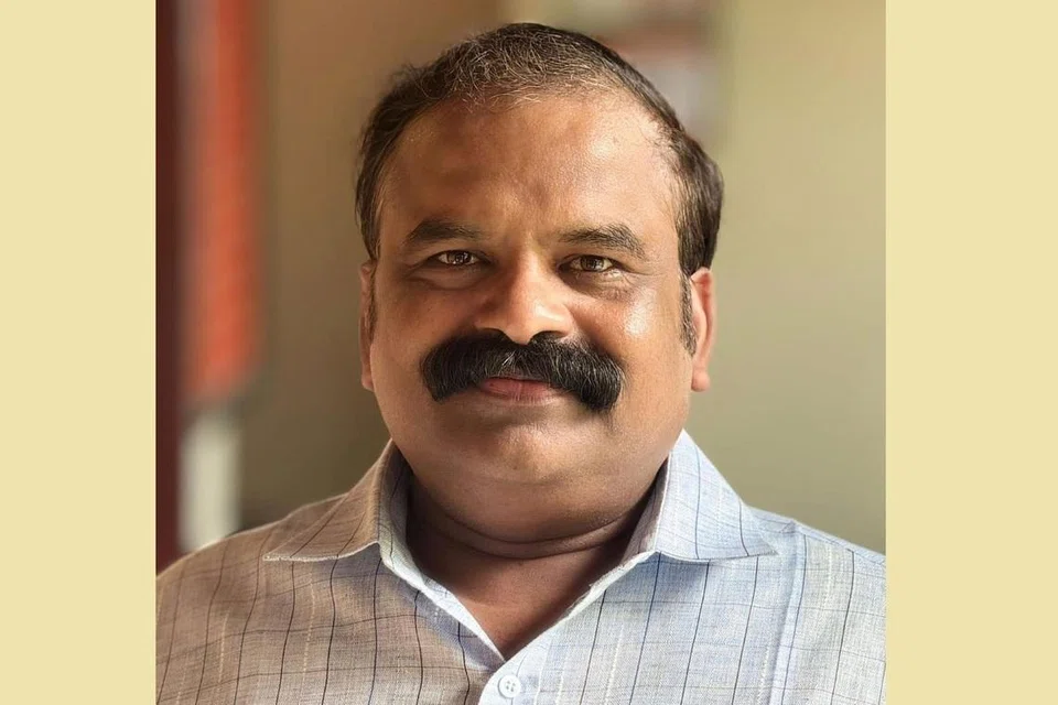 கவிஞர் மகுடேசுவரன்.