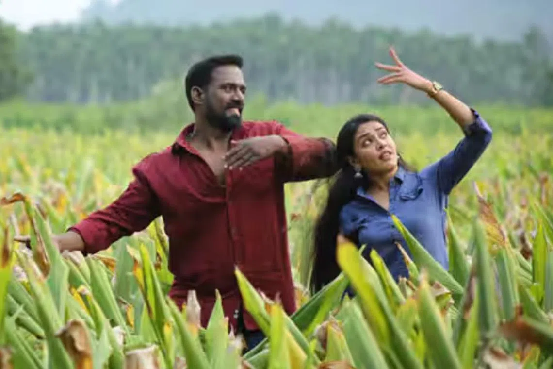 கதாநாயகனாக மாறிய ரோபோ சங்கர்