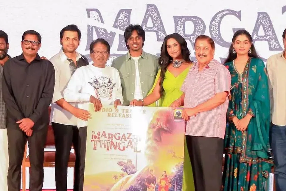 ‘மார்கழி திங்கள்’ பட விழாவில் பிரமுகர்கள்.