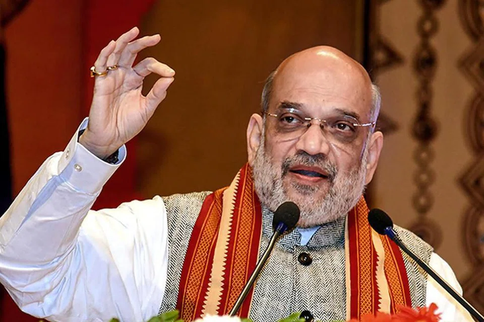 நாடாளுமன்ற மழைக்கால கூட்டத்தொடர் கடந்த 20ஆம் தேதி தொடங்கியது. இந்நிலையில் ஜூலை 19ஆம் தேதி மணிப்பூரில் இரண்டு இளம் பெண்கள் நிர்வாணமாக இழுத்துச் செல்லப்பட்டு பாலியல் துன்புறுத்தலுக்கு உள்ளாக்கப்பட்ட வீடியோ வெளியானது. 