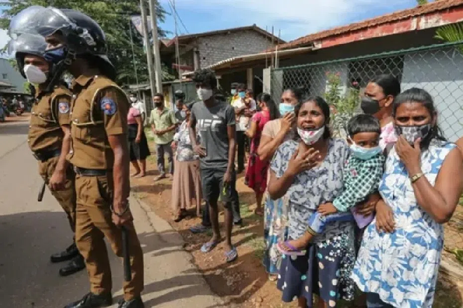 இலங்கைச் சிறைக் கலவரத்தில் ஐந்து காவலர்கள் உட்பட 25 பேர் மரணம்