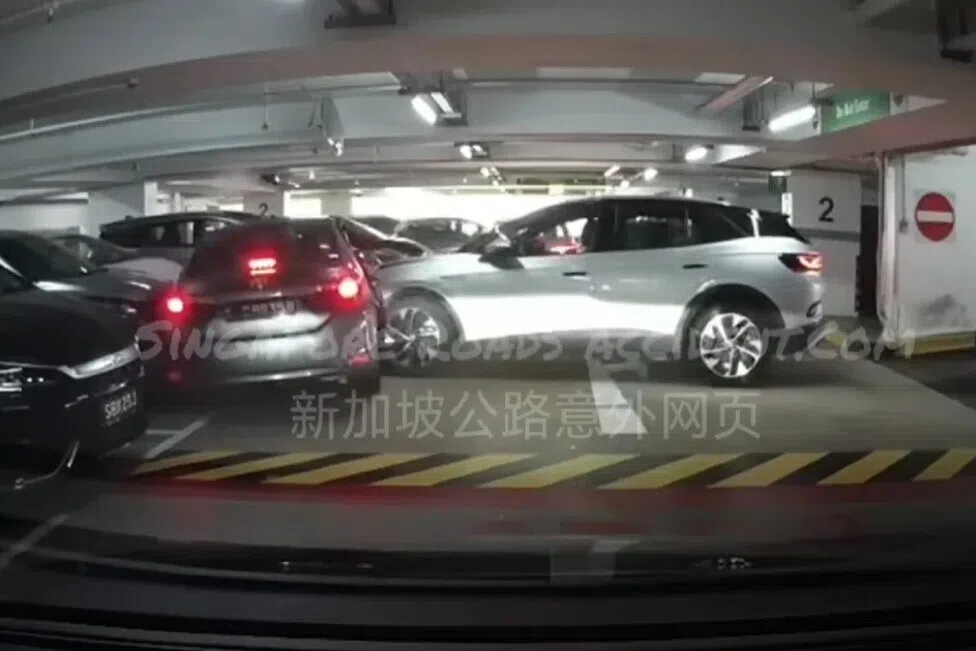 நெக்ஸ் கார் நிறுத்துமிட விபத்து: விசாரணையில் உதவும் 73 வயது ஓட்டுநர்