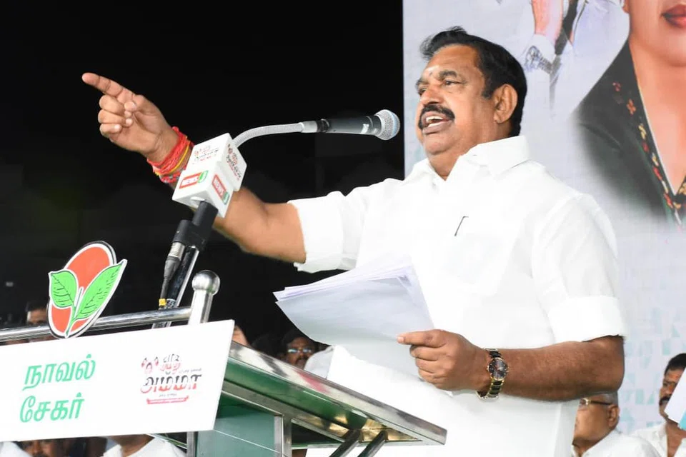சேலத்தில் நடந்த தேர்தல் பரப்புரைக் கூட்டத்தில் அதிமுக பொதுச் செயலாளர் எடப்பாடி பழனிசாமி.