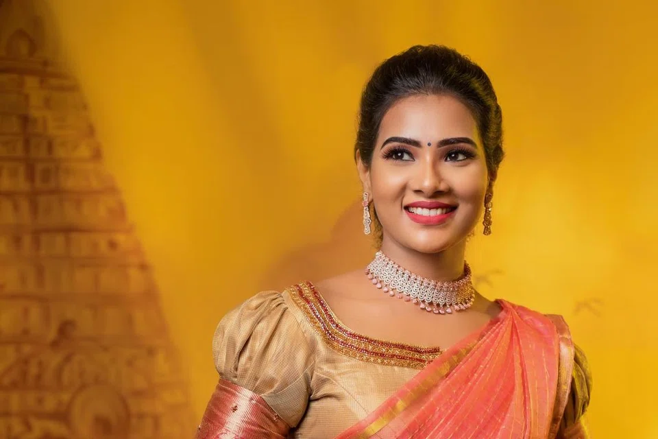 நடிகை திவ்யா துரைசாமி.