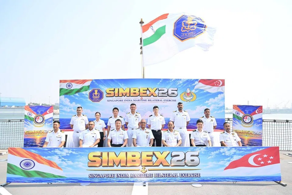 சிங்கப்பூர்க் குடியரசுக் கடற்படையும் இந்தியக் கடற்படையும் இணைந்து நடத்திய ‘சிம்பெக்ஸ்’ கடற்பயிற்சி இவ்வாண்டு ஆந்திரப் பிரதேச மாநிலத்தின் விசாகப்பட்டினம் அருகே வங்காள விரிகுடாக் கடற்பகுதியில் நடைபெற்றது.