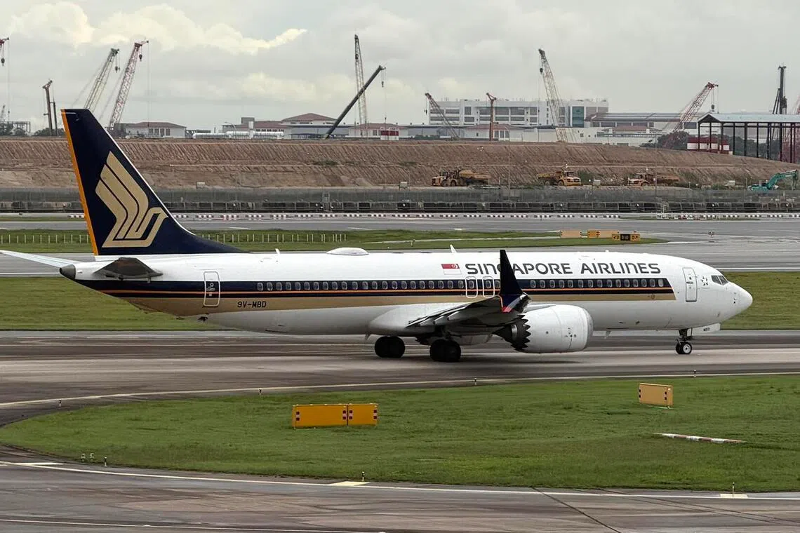 விமானத்தில் பறந்தவாறே உலகக் கிண்ணக் காற்பந்துப் போட்டிகளைக் கண்டு மகிழலாம்