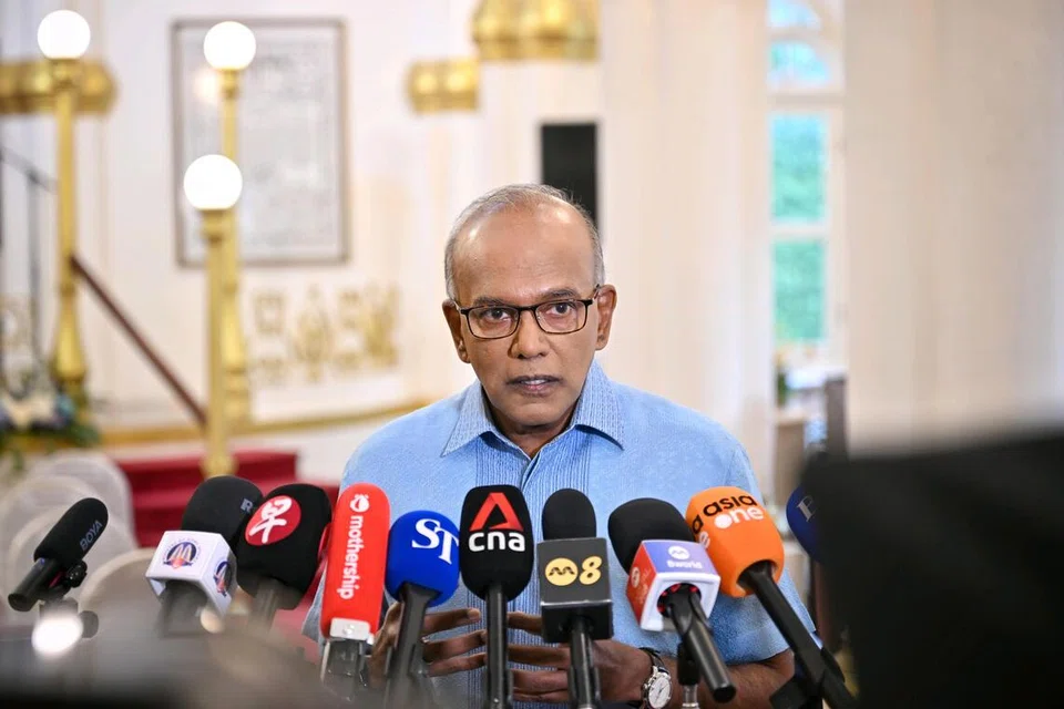 தேசிய பாதுகாப்பு ஒருங்கிணைப்பு அமைச்சரும் உள்துறை அமைச்சருமான கா.சண்முகம்.