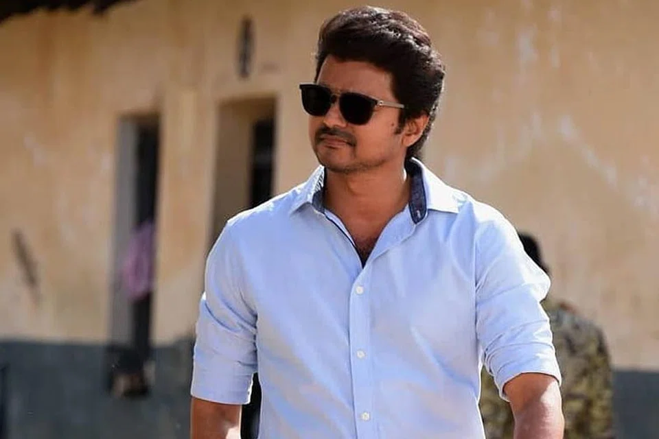 நடிகர் விஜய்.
