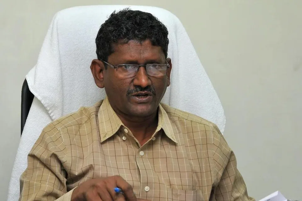சகாயம்.