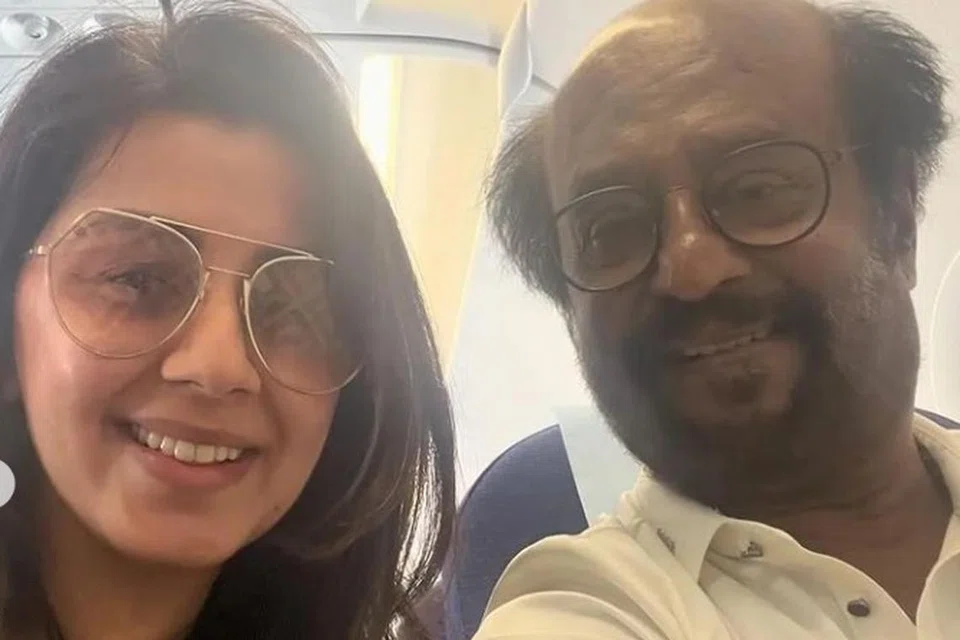 ரஜினியுடன் ‘செல்ஃபி’ எடுத்துக்கொண்ட நிக்கி.