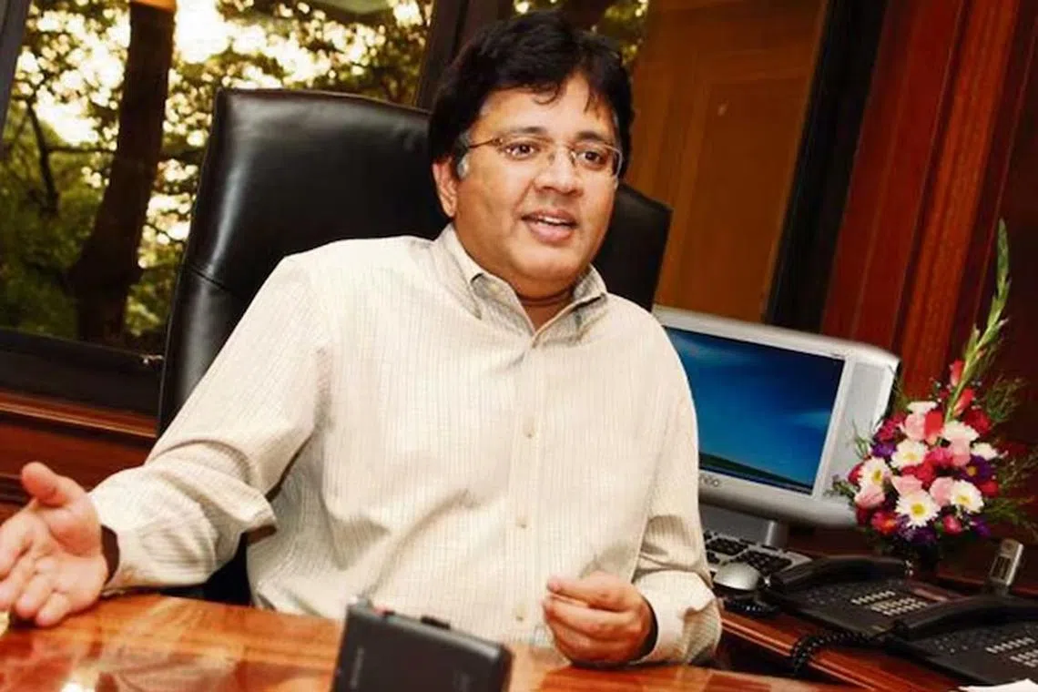 இந்தியாவிலேயே பணக்கார தயாரிப்பாளர்