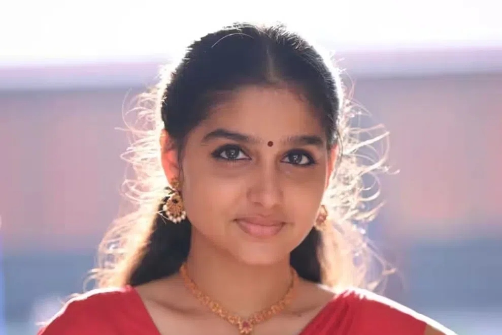 முதல் படத்திலேயே பாராட்டுகளை அள்ளும் அனஸ்வரா