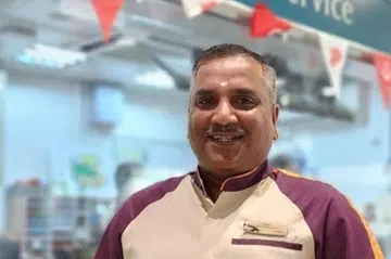 எஸ்பிஎஸ்ஸின் மூத்த மேற்பார்வை உதவியாளர் நித்தியானந்தன் பழனி (நாதன்), 