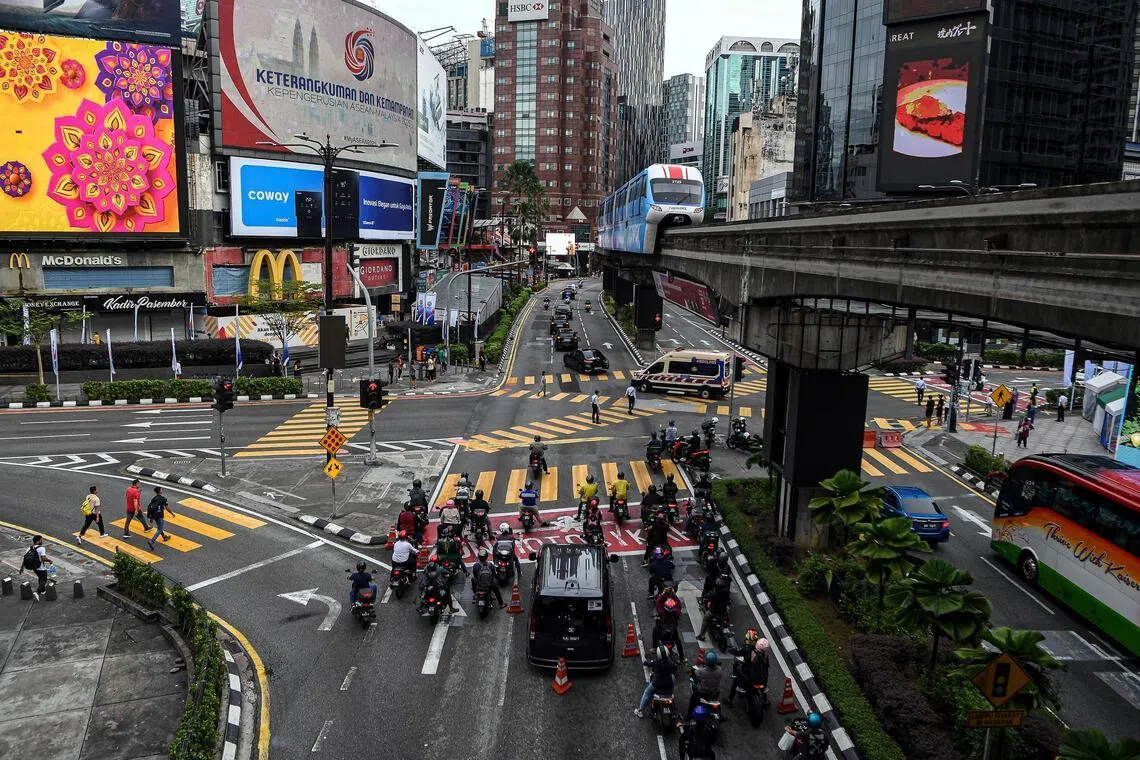 கோலாலம்பூரில் குப்பை கொட்டுதல், எச்சில் துப்புதலுக்கு எதிராக நடவடிக்கை