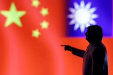 அமெரிக்க அதிபர் டோனல்ட் டிரம்ப் தலைமையின்கீழ் தைவானுக்கு முதல்முறையாக ராணுவப் பாகங்கள் விற்கப்படுவது குறிப்பிடத்தக்கது. 