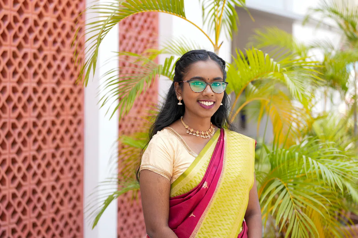 சிறந்த பயிற்சி ஆசிரியருக்கான விருது பெற்ற நந்தினி சிவக்குமார்