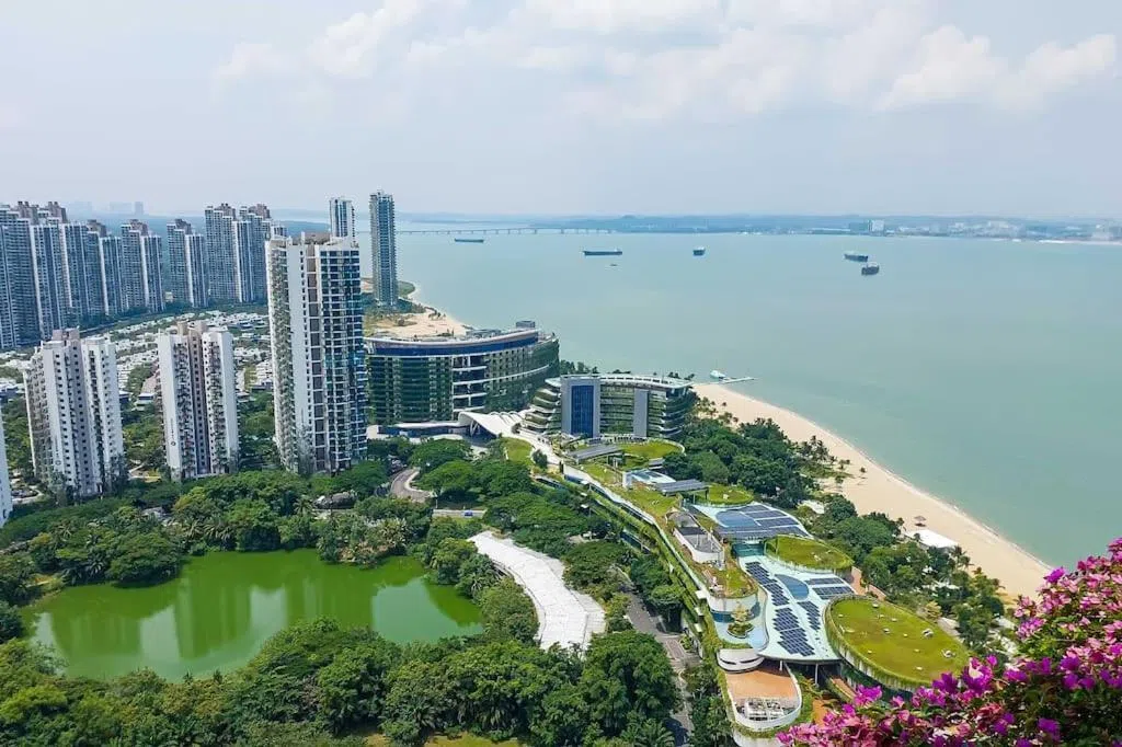 ஜோகூர் கொண்டோமினியம் வீடுகளிலிருந்து வெளிநாட்டவரைக் குறிவைக்கும் மோசடிகள்: காவல்துறை