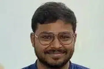 சிபி சக்கரவர்த்தி.