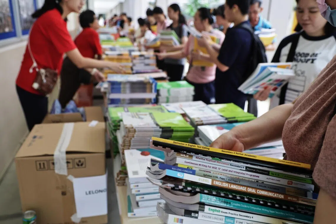 சீனர் மேம்பாட்டு உதவி மன்றம்  ஏழைக் குடும்பங்களுக்கு வழங்கிய நற்சேவை