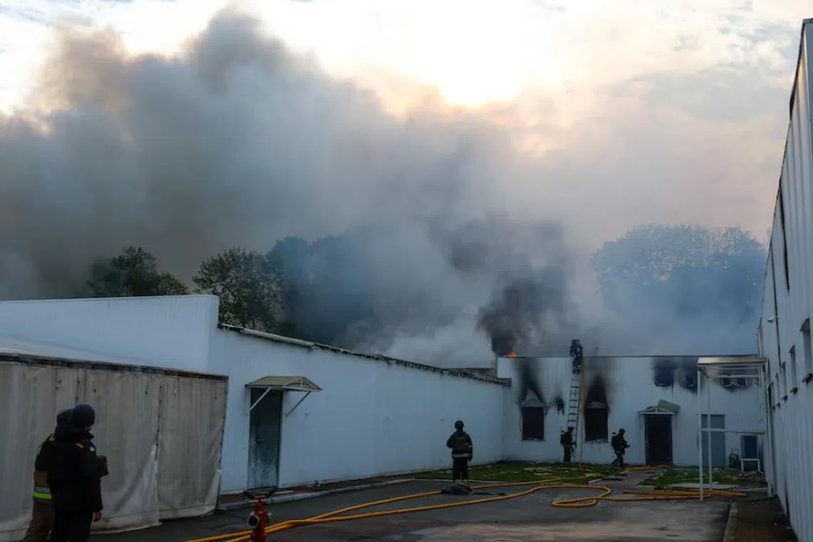 டிரம்ப், புட்டின் தொலைபேசி அழைப்புக்குப் பிறகும் அமைதிப் பேச்சுவார்த்தையில் கேள்விக்குறி