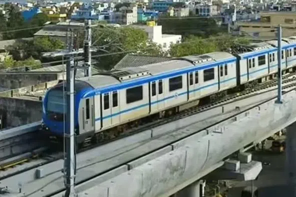 போரூர்- வடபழனி வழித்தடத்தில் 
மெட்ரோ ரயில் சோதனை ஓட்டம்