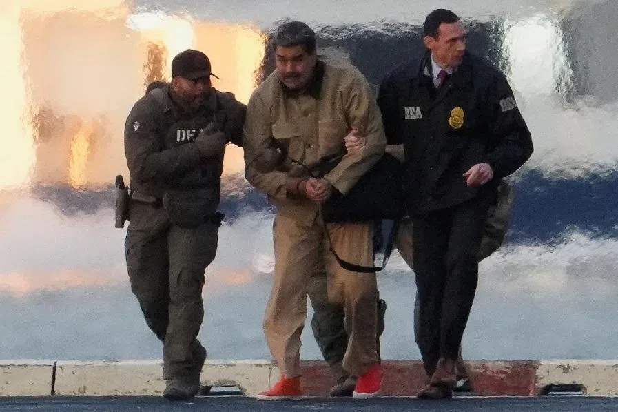 குற்றச்சாட்டை மறுத்த மதுரோ: நிரபராதி என்ற வாதத்தை நிராகரித்த நீதிமன்றம்