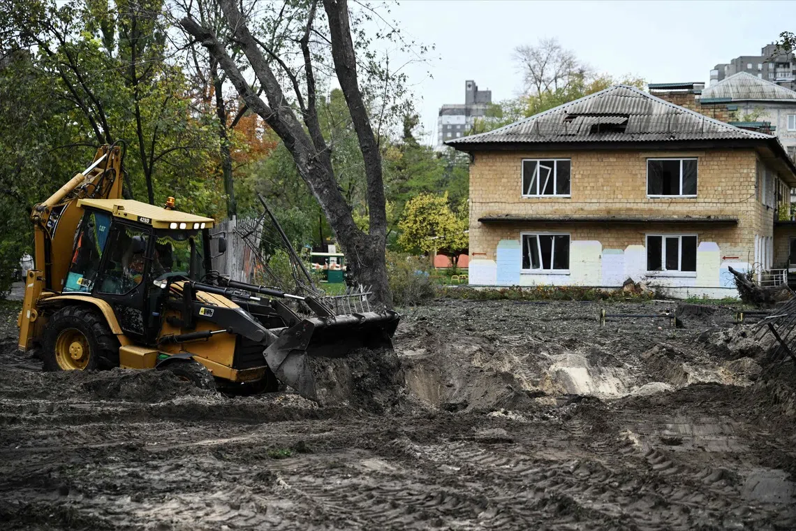 எண்ணெய் மீதான தடை; உக்ரேனை தாக்கியது ரஷ்யா 