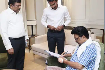 முதல்வர் ஸ்டாலின் நலமாக இருப்பதாகவும் மிக விரைவில் வழக்கமான பணிகளை மேற்கொள்வார் என்றும் துணை முதல்வர் உதயநிதி ஸ்டாலின் கூறியிருந்தார்.