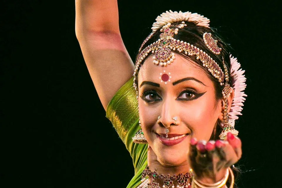 இணைப்புகளை ஏற்படுத்துவது கலை என்கிறார் மைதிலி பிரகாஷ்.