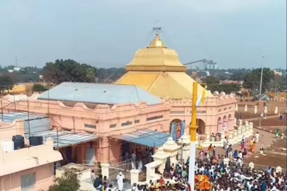 வடலூர் வள்ளலார் தெய்வ நிலையத்தின் சத்தியஞான சபை 