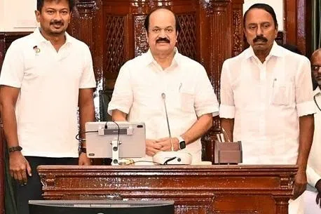 சபாநாயகர், துணை சபாநாயகர் போட்டியின்றித் தேர்வு