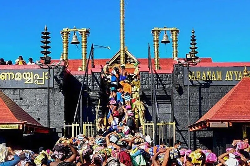 சபரிமலை கோவிலில் தங்கம் திருட மூன்று பேர் சதித்திட்டம்