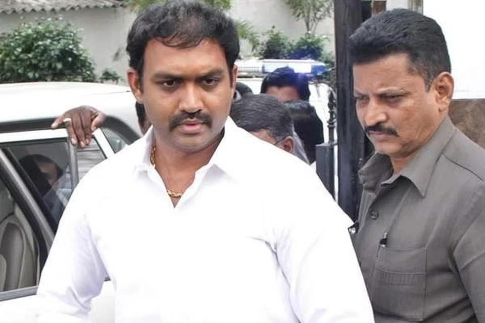 புதுக்கோட்டை வடமலாப்பூர் மஞ்சுவிரட்டு நிகழ்வைப் பார்க்க வந்த இலங்கை கிழக்கு மாகாண ஆளுநர் செந்தில் தொண்டைமான்.