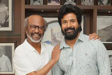 நடிகர் சிவகார்த்திகேயனுடன் ‘சூப்பர் ஸ்டார்’ ரஜினிகாந்த்.