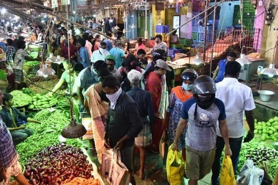 சென்னை கோயம்பேடு காய்கறிச் சந்தை.