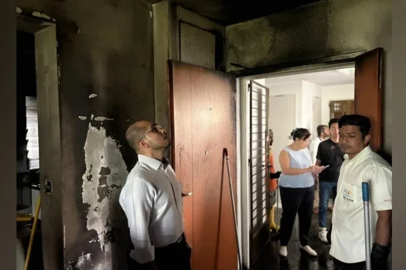 ஈசூனில் தீ: 40 பேர் வெளியேற்றம்; நால்வர் மருத்துவமனையில்