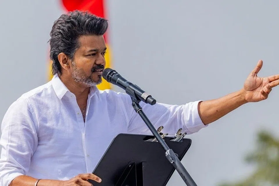 தவெக தலைவர் விஜய்.