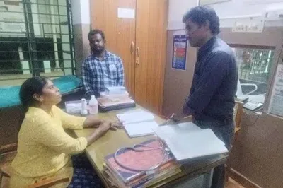 நோயாளி போல் சென்று பெண் ஆட்சியர் மேற்கொண்ட அதிரடி நடவடிக்கை